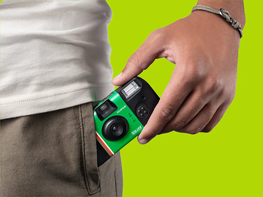 Fujifilm QuickSnap Flash 400 Single Use Camera - Japan Version (27 Exp)